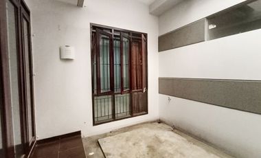 Di Sewakan Rumah Siap Huni 4 Kamar di Batununggal Bandung