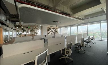 SE ARRIENDA OFICINA  EN MEDELLIN