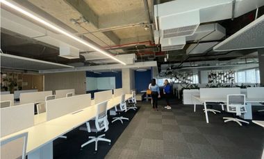 SE ARRIENDA OFICINA  EN MEDELLIN