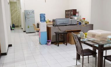 Di Sewakan Rumah Cocok Untuk Kantor 5 Kamar di Jl. Gedong 8 Bandung