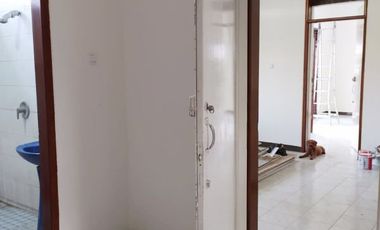 Di Sewakan Rumah Cocok Untuk Kantor 5 Kamar di Jl. Gedong 8 Bandung