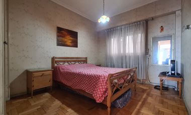 Alquiler temporada 2023 departamento 2 ambientes c/ balcón y vista a Plaza Colón