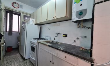 Alquiler temporada 2023 departamento 2 ambientes c/ balcón y vista a Plaza Colón