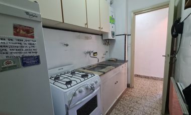 Alquiler temporada 2023 departamento 2 ambientes c/ balcón y vista a Plaza Colón