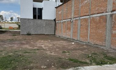 SUR EN VILANOVA EXCELENTE TERRENO MUY CERCA DEL AREA COMUN Y SUPER UBICADO