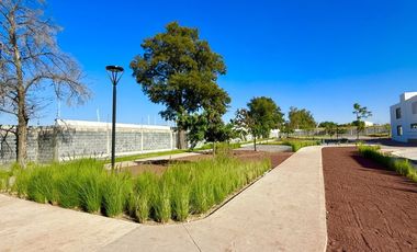 SUR EN VILANOVA EXCELENTE TERRENO MUY CERCA DEL AREA COMUN Y SUPER UBICADO