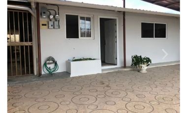 VENTA DE CASA EN LAS ACACIAS, 3 RECAMARAS