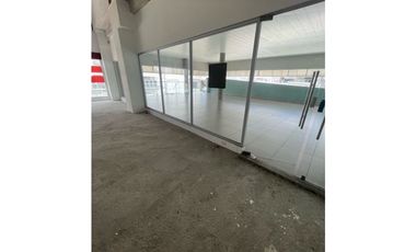 Condado del Rey/ Local con Terraza$4,048/Alquiler