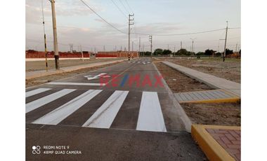 🌟 ¡OPORTUNIDAD ÚNICA PARA CONSTRUCTORES Y INVERSORES! 🌟

📍 Ubicación Privilegiada: Urbanización Alto Sol Mz Q lote 06 - Veintiseis de Octubre, Piura