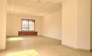 COD. 277 - SE ARRIENDA OFICINA - BARRIO: CENTRO