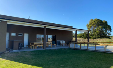 CASA EN VENTA COSTA ESMERALDA - ECUESTRE 281