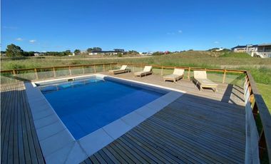 CASA EN VENTA COSTA ESMERALDA - ECUESTRE 281