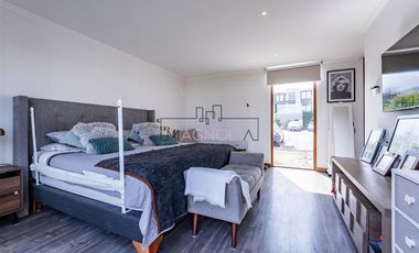 Linda casa en venta 5D en Piedra Roja, Chicureo