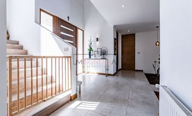 Linda casa en venta 5D en Piedra Roja, Chicureo