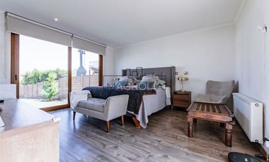 Linda casa en venta 5D en Piedra Roja, Chicureo