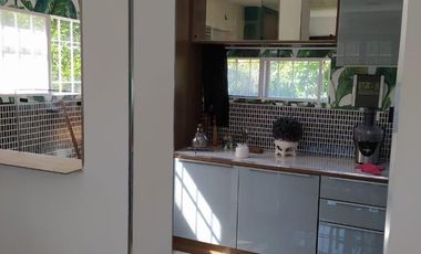 LATORRE PROP. VENDE CASA ESTILO MODERDO DE 3 AMB CON HERMOSO PARQUE