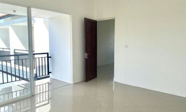 DIJUAL CEPAT RUMAH CANTIK 2 LANTAI, DEKAT KAMPUS UDAYANA BALI