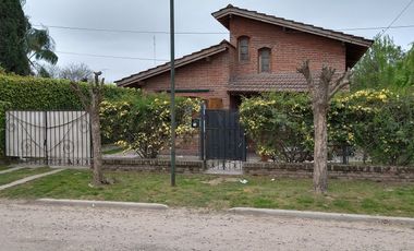 VENTA DE CASA EN LOBOS