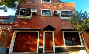 Venta Casa 6 ambientes con cochera patio terraza permuta por menor valor en CABA - Villa Devoto
