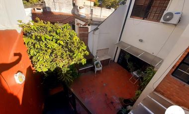 Venta Casa 6 ambientes con cochera patio terraza permuta por menor valor en CABA - Villa Devoto