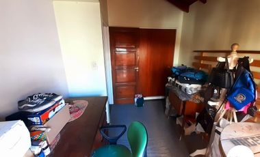 Venta Casa 6 ambientes con cochera patio terraza permuta por menor valor en CABA - Villa Devoto