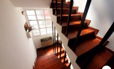 Venta Casa 6 ambientes con cochera patio terraza permuta por menor valor en CABA - Villa Devoto