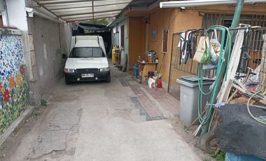 Casa en muy buena ubicacion comercial, 370 mts
