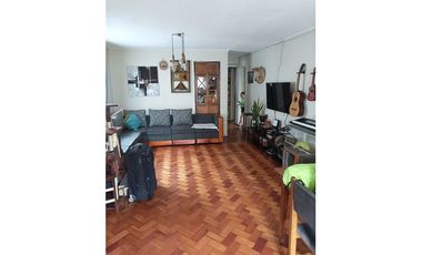 Casa en muy buena ubicacion comercial, 370 mts