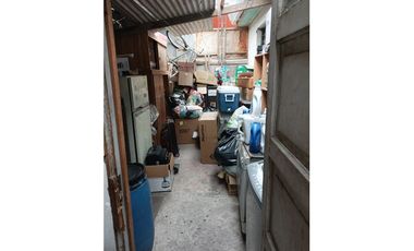 Casa en muy buena ubicacion comercial, 370 mts