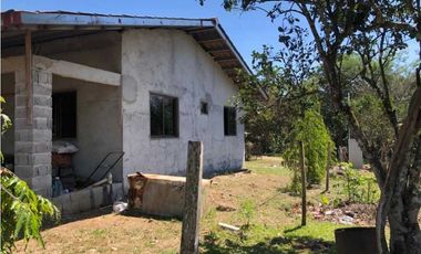 VENDO CASA EN OBRA GRIS  Y 2300M2 POTRERILLOS