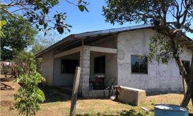 VENDO CASA EN OBRA GRIS  Y 2300M2 POTRERILLOS