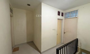 Rumah Minimalis Strategis Di Taman Palem Lestari Jakarta Barat