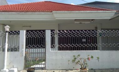 Rumah disewakan Darmo Baru Barat