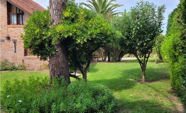 Casa en Venta - Zona Lasalle  - A metros del mar - Permuta en CABA