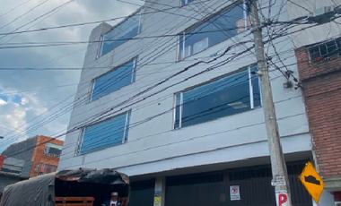 edificio en arriendo/venta en santa rosa. Cod A600159