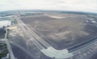 Terreno industrial en venta 18500 m en parque cerca de queretaro