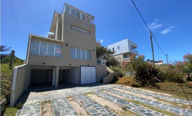 TRIPLEX FRENTE AL MAR DE OSTENDE