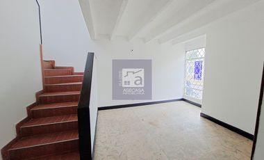 COD. 2537 - SE ARRIENDA CASA - BARRIO: SIN DEFINIR