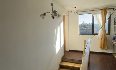 Casa en arriendo de 4 dorm. V. del Mar, Viila Independencia