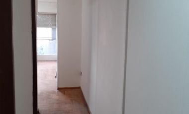 *** Financiacion Privada *** Depto de 1 Amb ** A Mts de la Estacion **