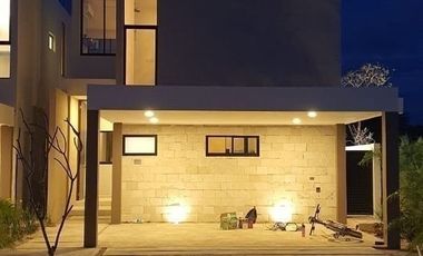 Casa en Privada Estela Nativa en Conkal, mod 110