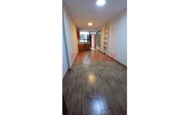 Se Vende Casa De 4 Pisos, Jr. Huaraz 111, 1/2 Cuadra Via De Evitamiento, Cajamarca