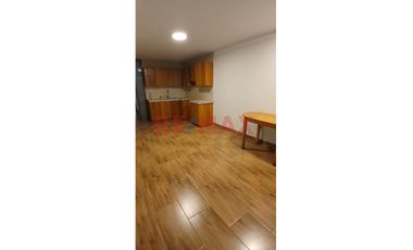 Se Vende Casa De 4 Pisos, Jr. Huaraz 111, 1/2 Cuadra Via De Evitamiento, Cajamarca