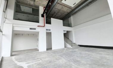 SE ALQUILA LOCAL ESQUINERO |  VIA PRINCIPAL