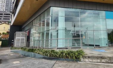 SE ALQUILA LOCAL ESQUINERO |  VIA PRINCIPAL