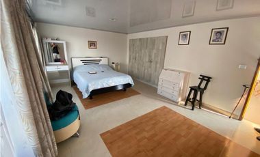 SE VENDE  EXCELENTE  CASA ALCZARES CON RENTA