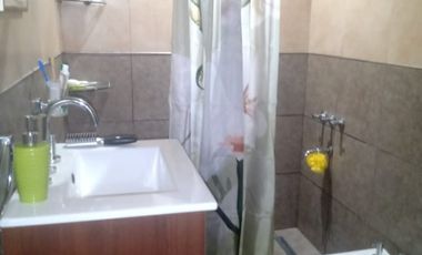 Casa en venta en Isidro Casanova