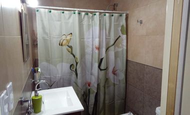 Casa en venta en Isidro Casanova