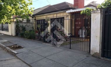 Casa en Venta en Av. Quilín con Av. Macul