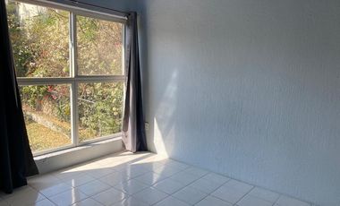 LAS CAÑADAS  CASA AMUEBLADA CON ALBERCA Y TERRAZA A 5 MIN DEL COLEGIO ALEMAN